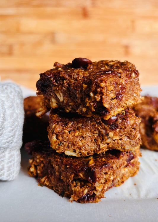 Healthy Pumpkin Oat Chocolate Chip Bars